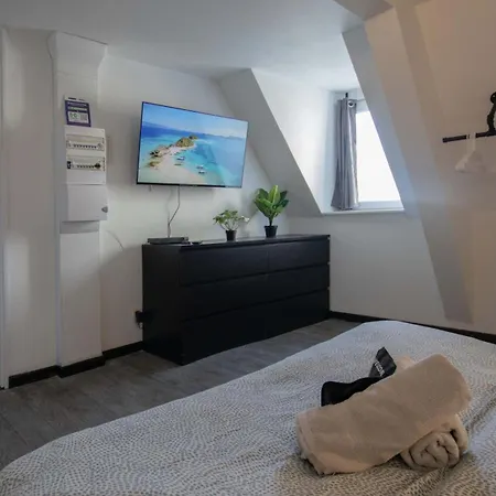 Apartment Le Cocon D'hugo Petit T2 Calme En Hypercentre Arras